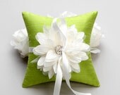 Wedding Ring Bearer Pillow, Bridal Ring Pillow, Flower ring pillow - Dahlia
