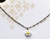 Hippie Chic Daisy Necklace. Bohemian Style Jewelry by Liz Hutnick. Flower Necklace. Peace and Love