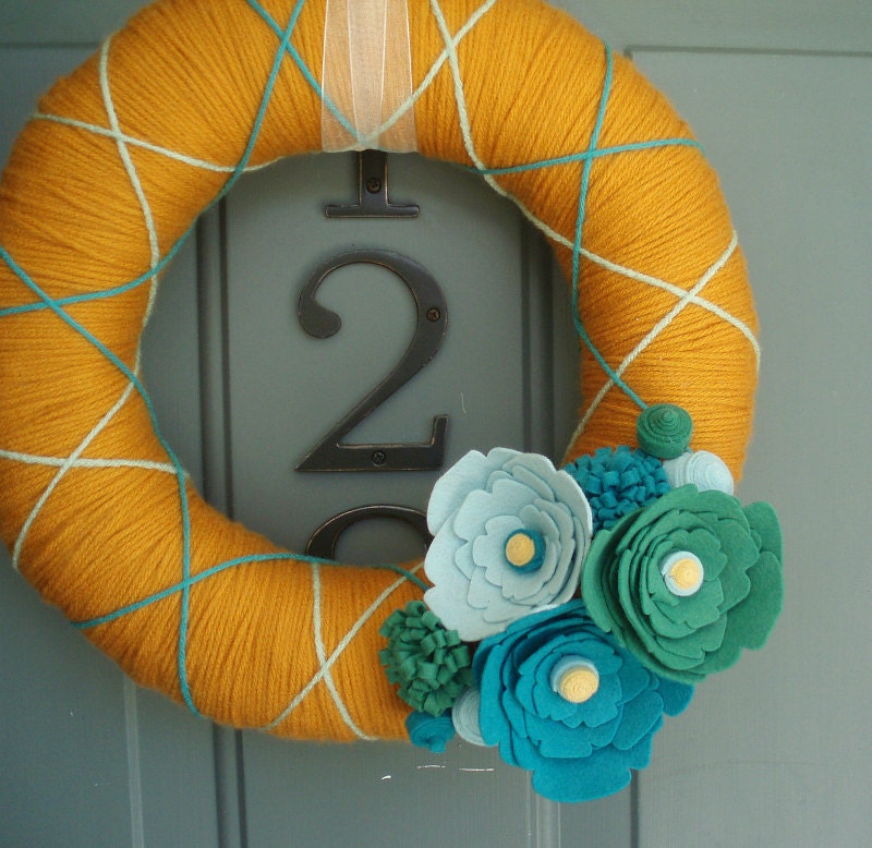 Yarn Wreath Felt Handmade Door Decoration - Sea Glass 12in