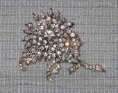 Vintage 1950s Clear Rhinestone Floral Brooch/Pin (B-2-3)