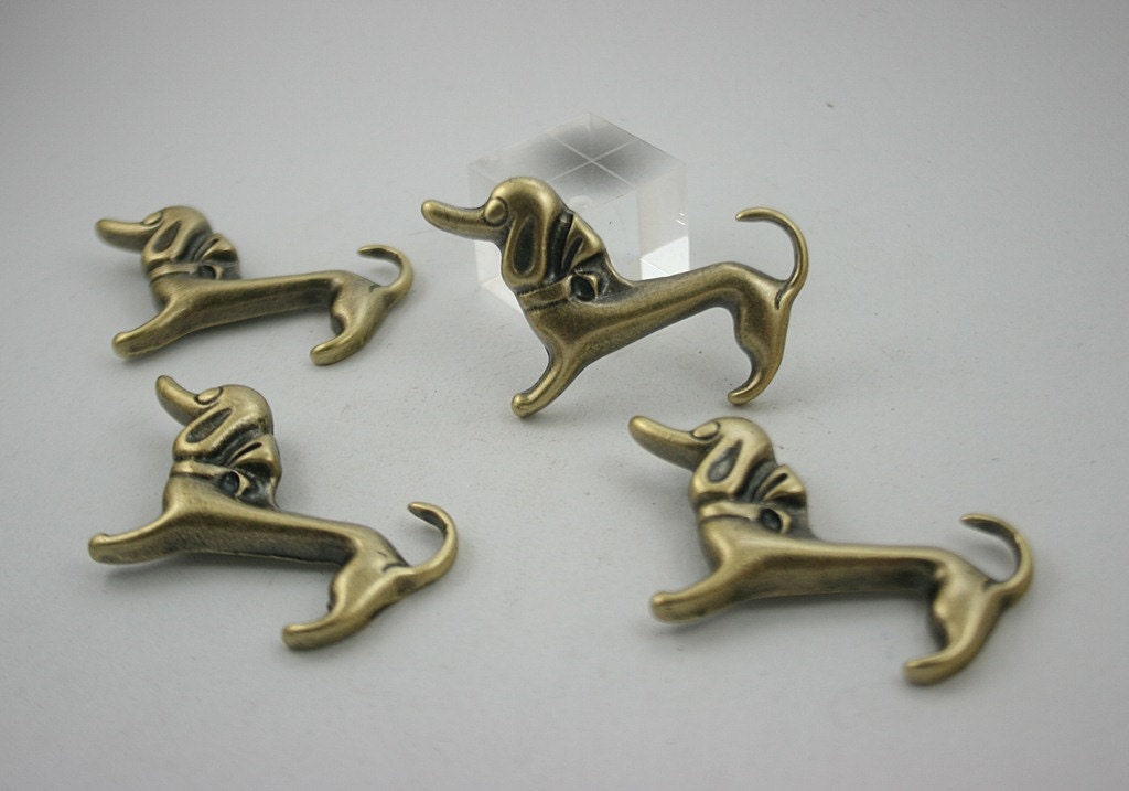 2 pcs.Zinc Brass Tone Dachshund Charms Pendants Decorations Findings 28 mm. RCA3