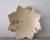 Vintage Wade Bowl Leaf Design Gold Blush Bramble