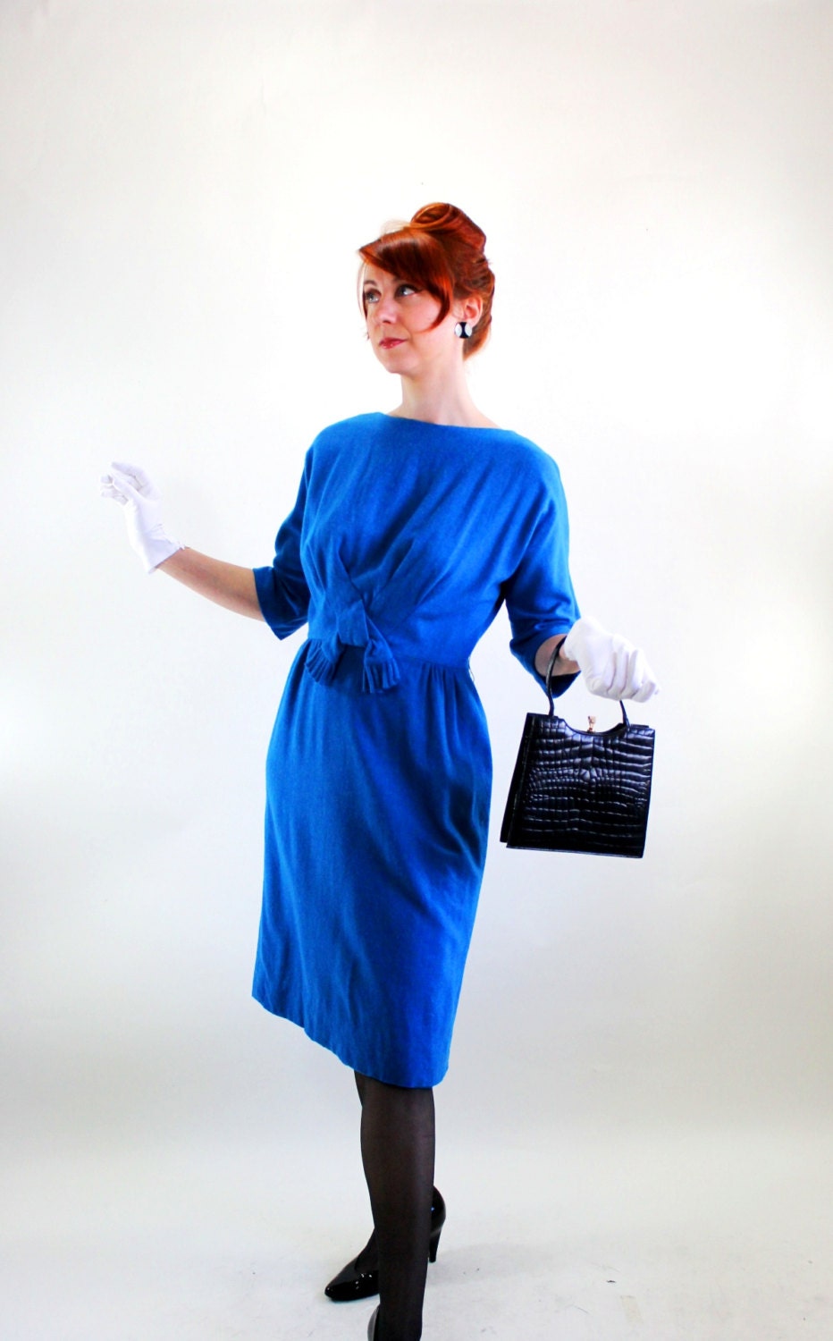 Vintage 1950s Bright blue Wool Wiggle Day Dress. Mad Men Fashion. Cocktail Party.  Weddings.Spring Fashion. Large