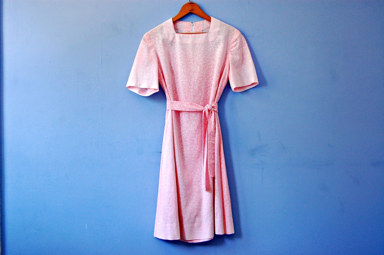 1960s Summer Shift Dress Cotton Floral Print Pink Sun Dress Vintage 60s Flower Belted Square Neckline Short Sleeve Small Sundress