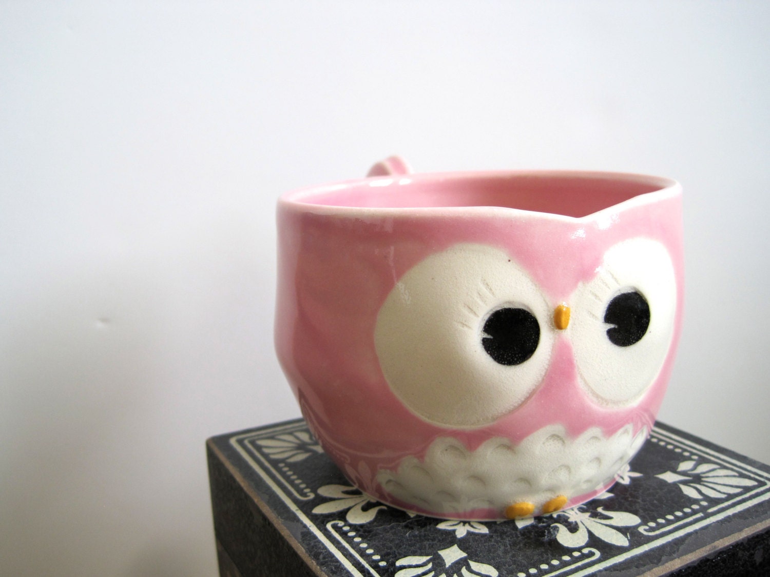 Hooter Owl Mug (Cassie) in Colorado Rose Pink Handmade Stoneware