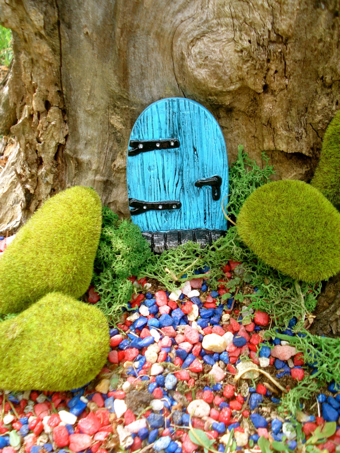 Fairy Door with Step. The Leddiq Door. - Die Stone Cast.