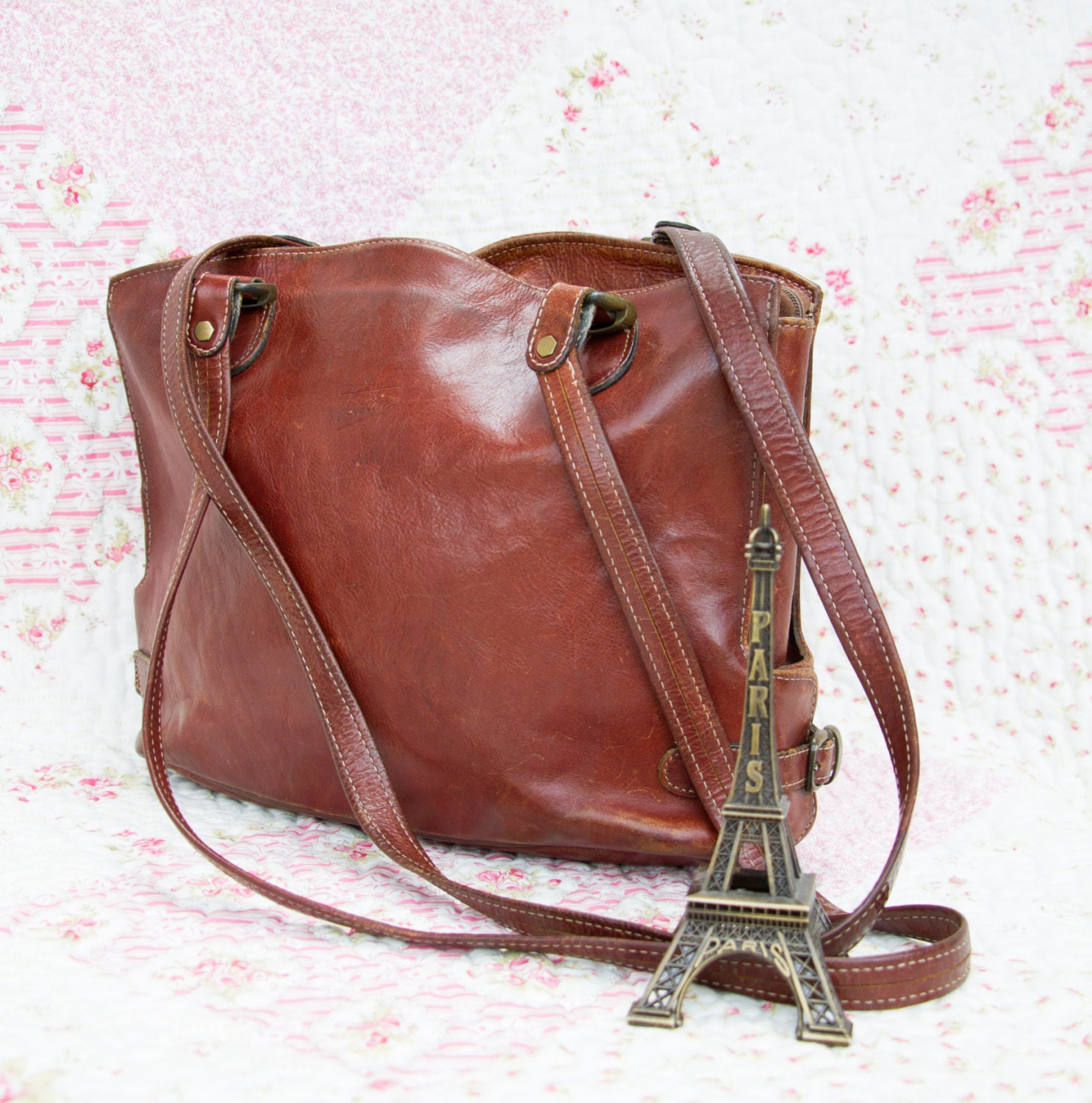 Nicole, French Vintage, Dark Tan Leather Texier Satchel, Shoulder Handbag from Paris