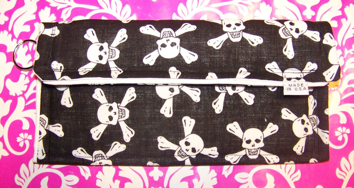 Skulls - Black - White - Change Wallet - Jolly Roger - Key Ring - Unisex