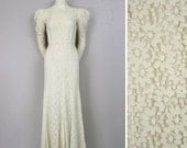 Vintage 1930s Wedding Dress, Ivory Chantilly Lace Puff Sleeve Sweetheart Gown XS