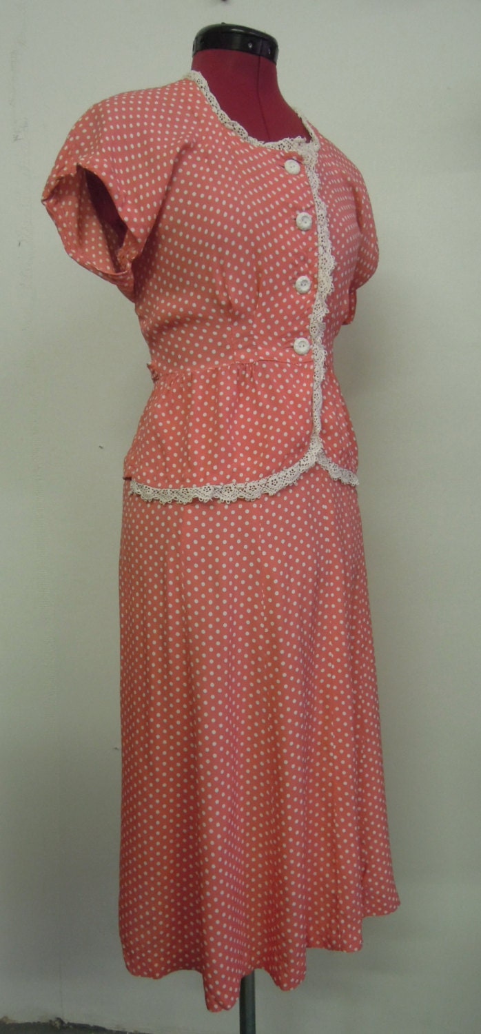 Perfect 1940s rayon pink polka dot skirt and top suit, ensemble, Swing, rockabilly, WWII era