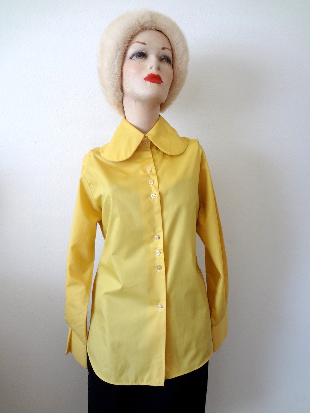 1960s Mod Blouse / Peter Pan Collar Shirt / vintage office casual