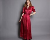 1940s Satin DRESSING GOWN / Fuchsia Embroidered Hostess Dress, m