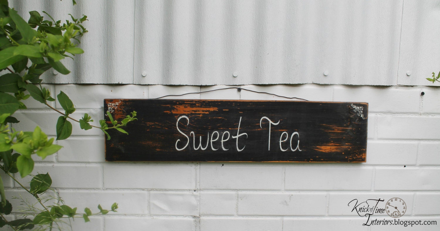 SWEET TEA - Handpainted Wooden Sign on Vintage Wood Salvage - Curly Wire Hanger