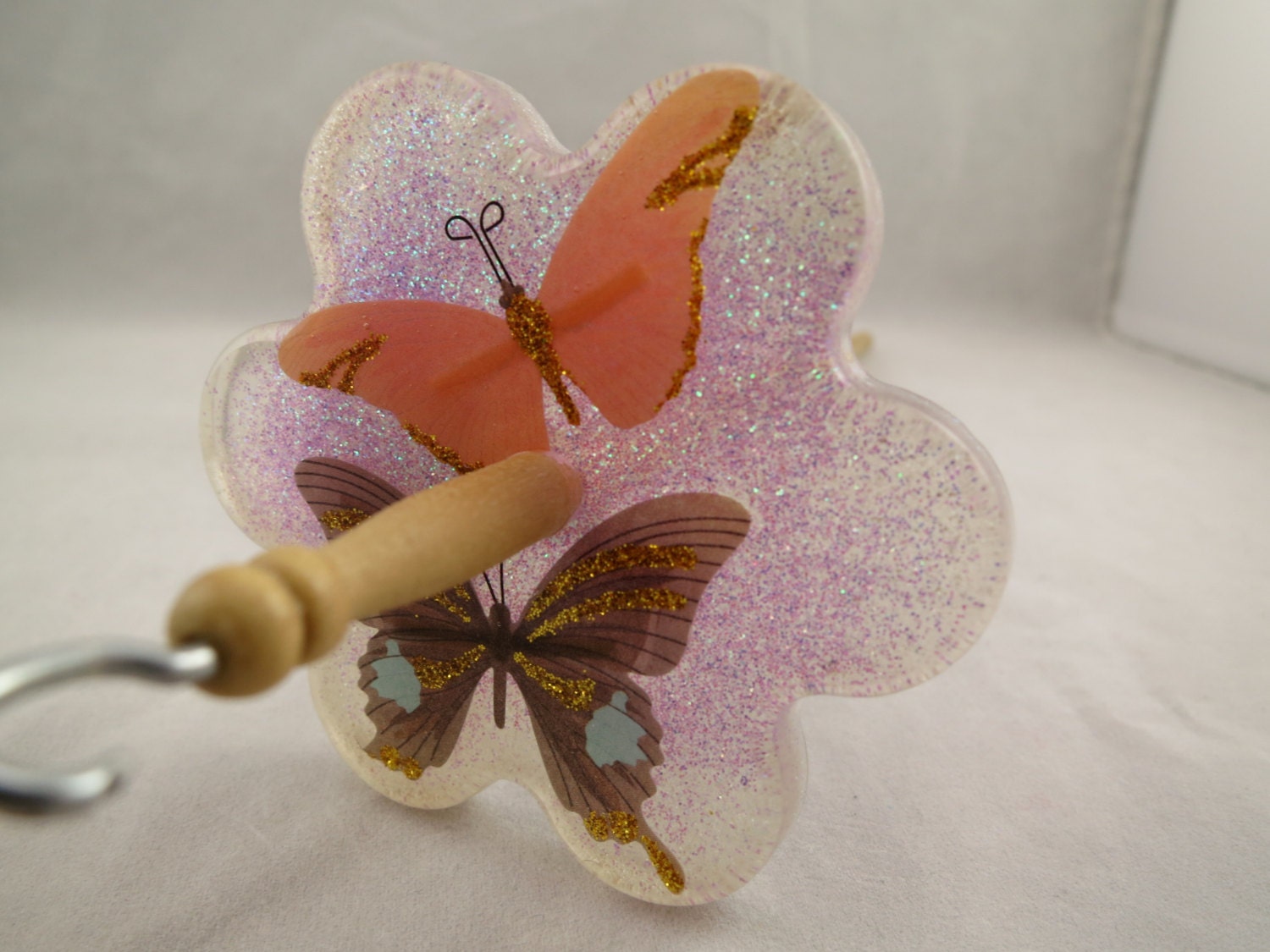 Resin Drop Spindle Flower Shaped Butterflies