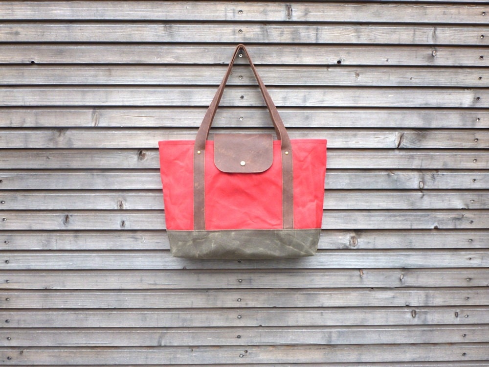 Waxed canvas tote bag / carry all with  leather handles and double waxed canvas bottem COLLECTION UNISEX