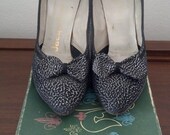 Vintage Jacqueline Designer Originals Stiletto Heels Inky Black Velvet Trim Size 6-6.5 US