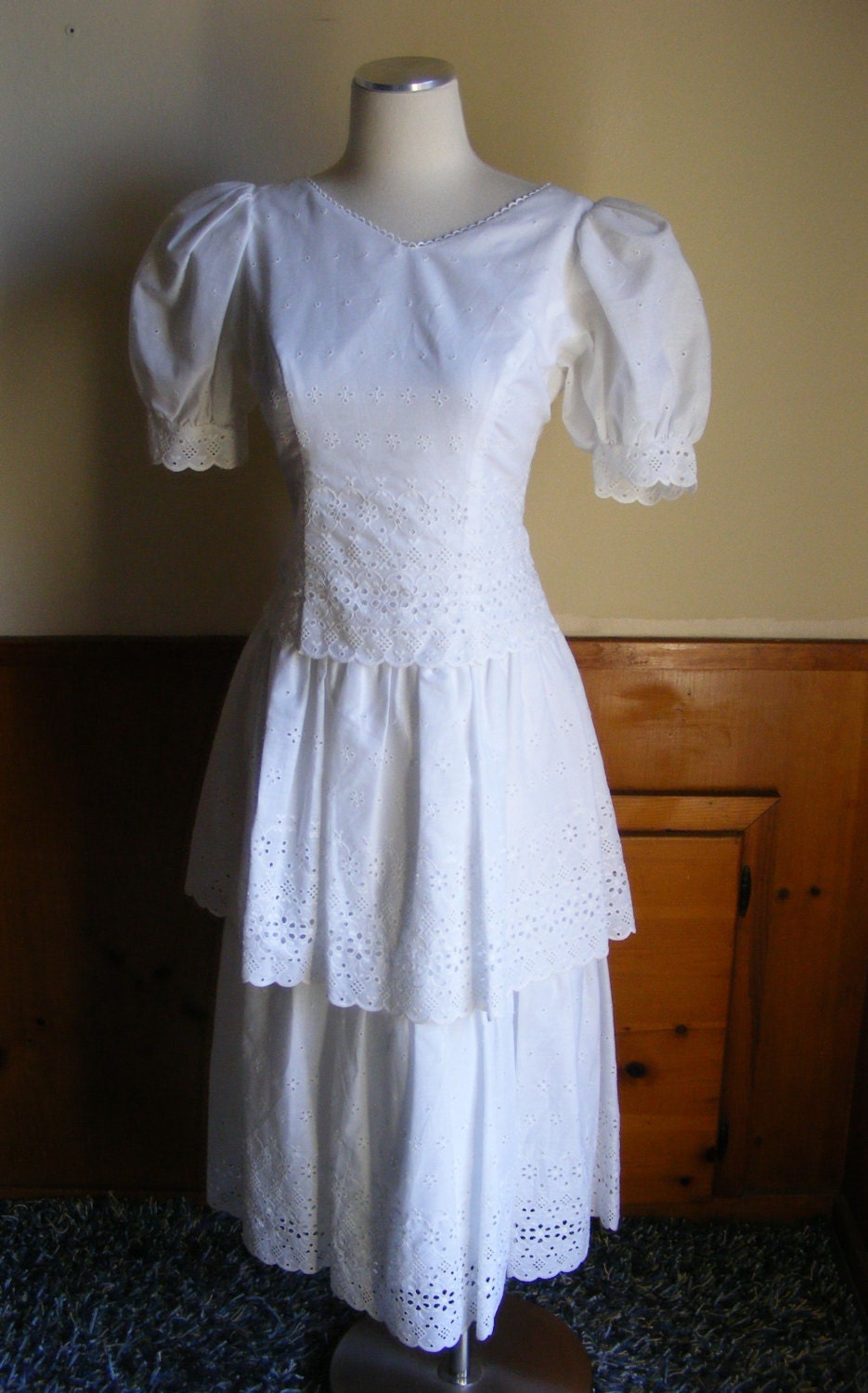 80s dress white eyelet puff sleeve tiered skirt romantic spring princess small