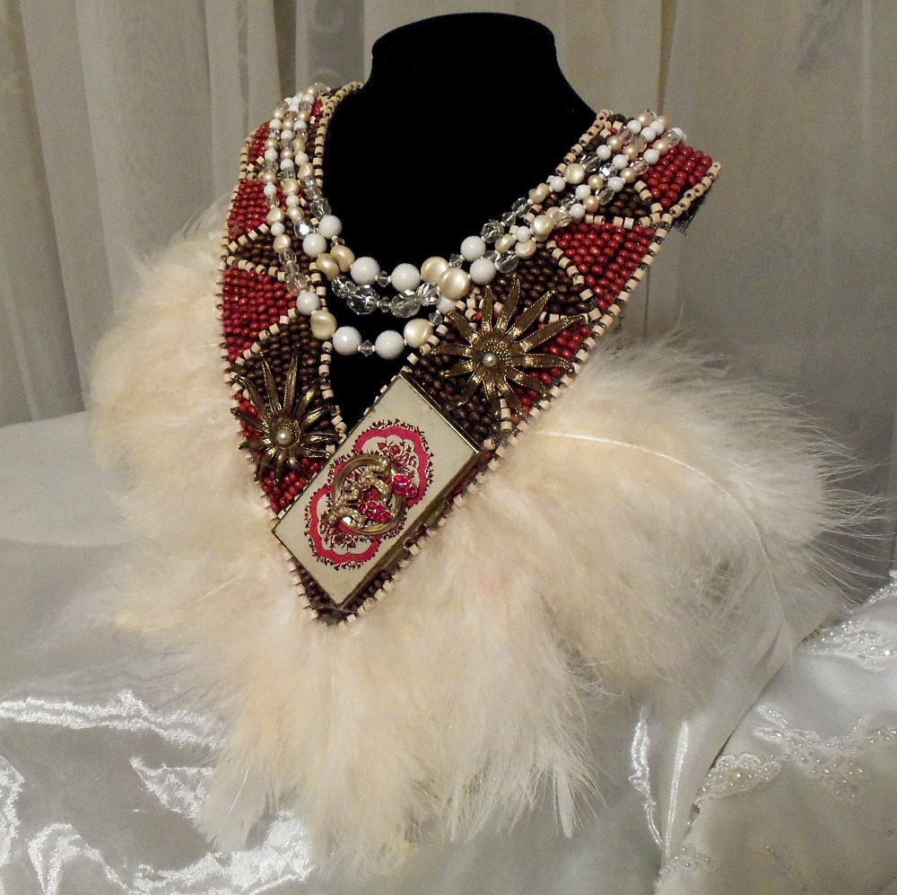 Elegant Feather Neck Piece, Statement Necklace with vintage compact mirror.  Royal Plume Bridal Gown Collier..