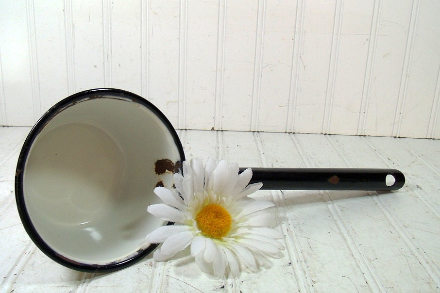 Vintage Black on White EnamelWare Oversized Dipper - Primitive Porcelain Long Handled Water Cup - FarmHouse Garden Rain Barrel Scooper
