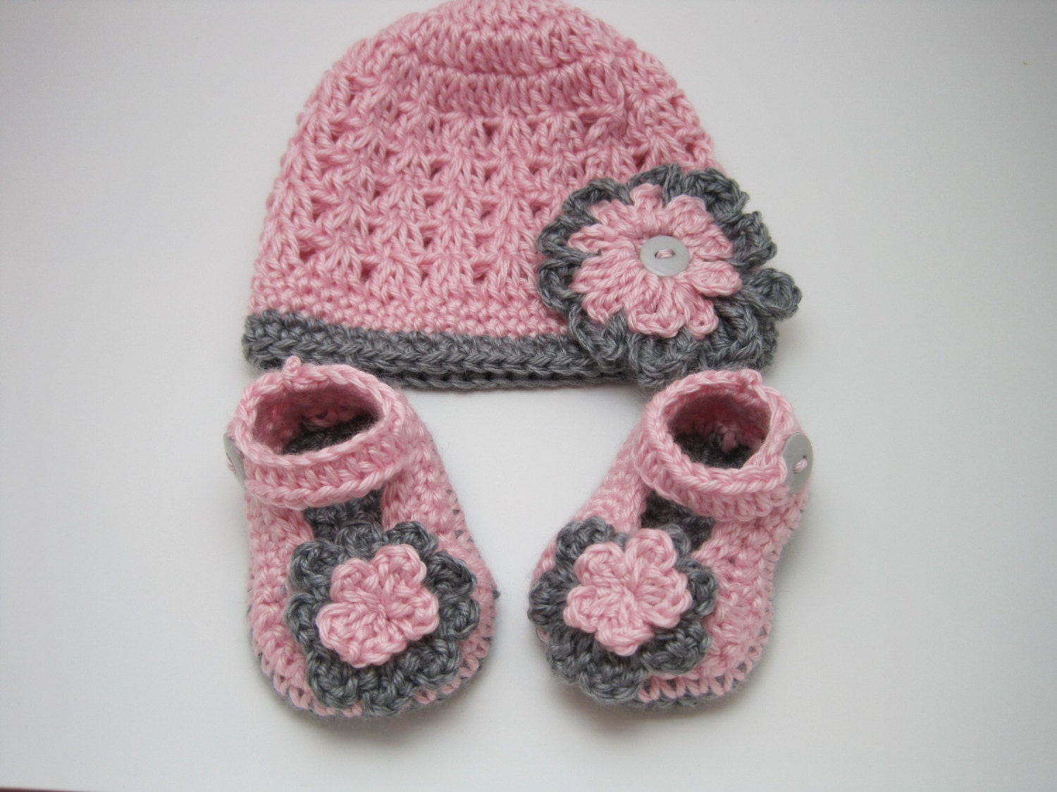 SALE crochet baby girl mary jane and  flower hat set soft pink / grey 0-6 month easter spring READY to SHIP more colors Photo Prop