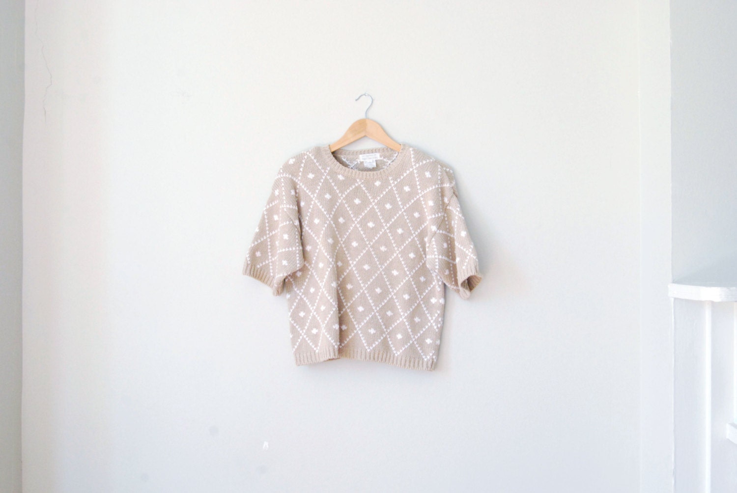 beige sweater shirt