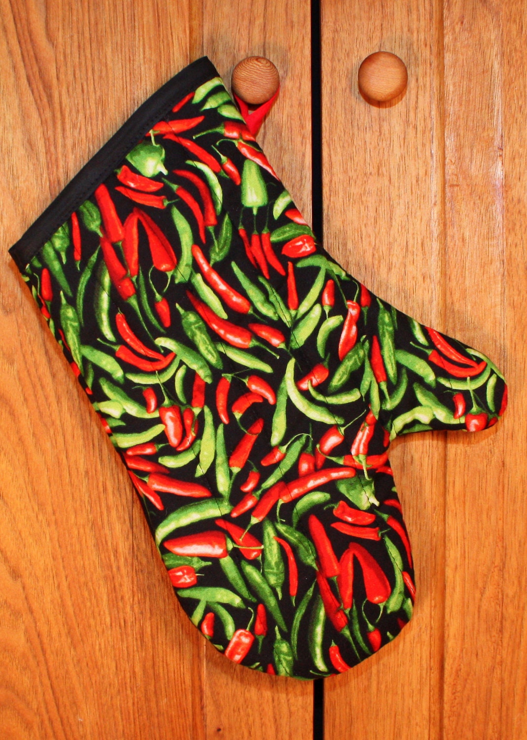 Oven Mitt in Hot Chili Peppers