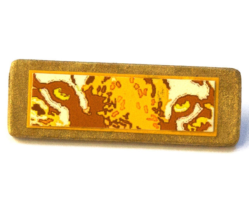 Lion Brooch. Big cat eyes brooch. Yellow and Brown. Cat jewelry. Hand made wood brooch.