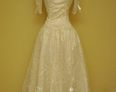 Darling Vintage Wedding Dress Bridal Gown in Polka Dot Lace with Gathered Lifts and Feminine Bows Scoop Neck and Short Sleeves Size Small