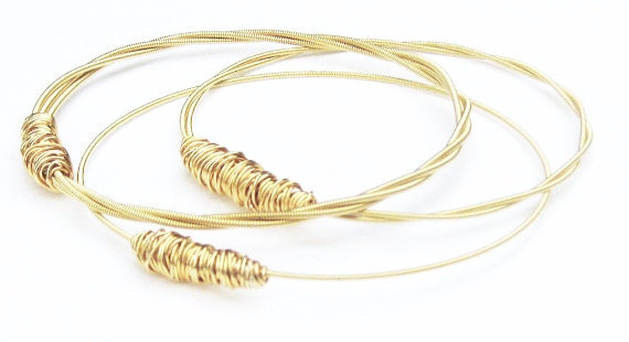 Gold Bangle Bracelets // Set of 3 // Guitar Strings & Wire Wrap // Medium Thick "A" String // Stacking Jewelry // Handmade Eco-Friendly