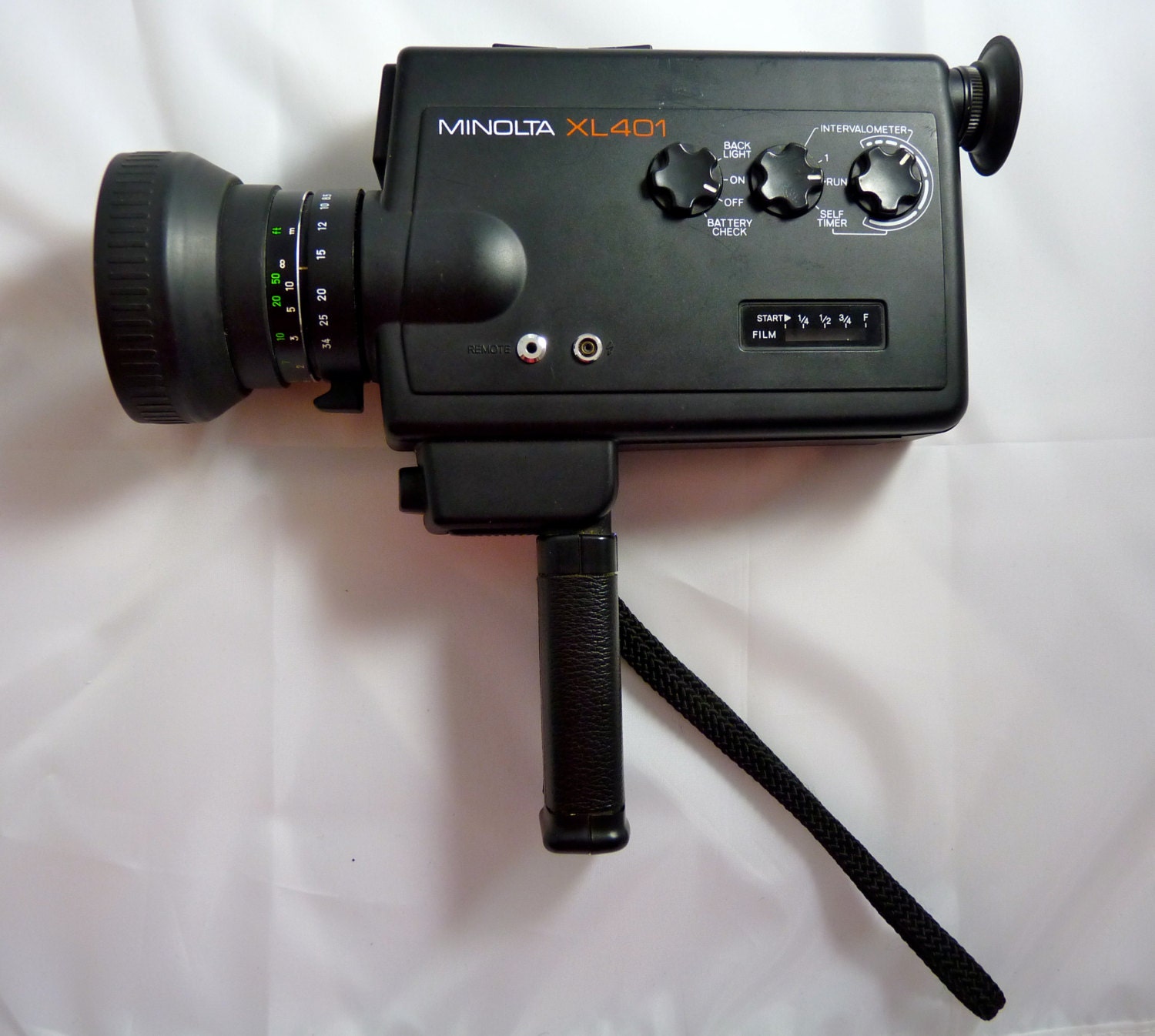 Vintage Minolta XL401 Super 8mm Video Camera by HelloItsVintage