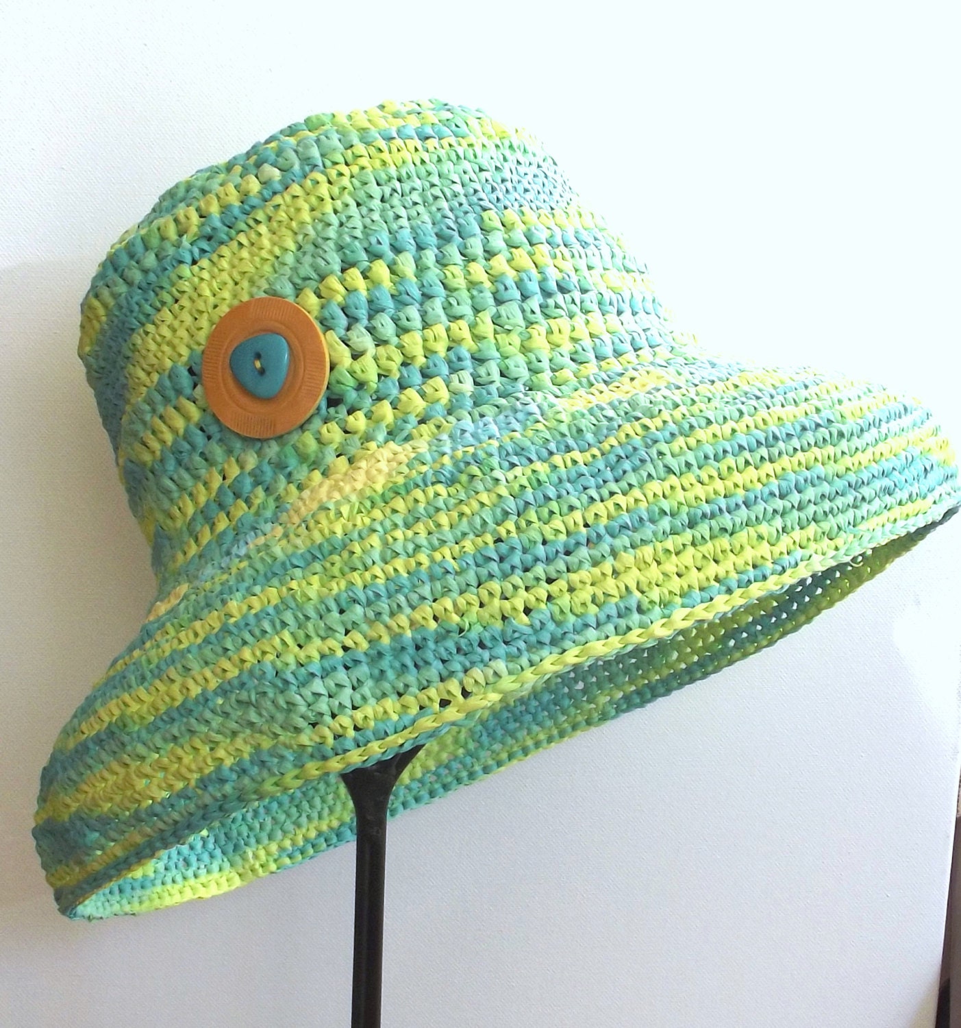 Straw Hat, Crochet Beach Hat, Handmade Accessory, Summer Apparel, Resort Wear, Garden Hat
