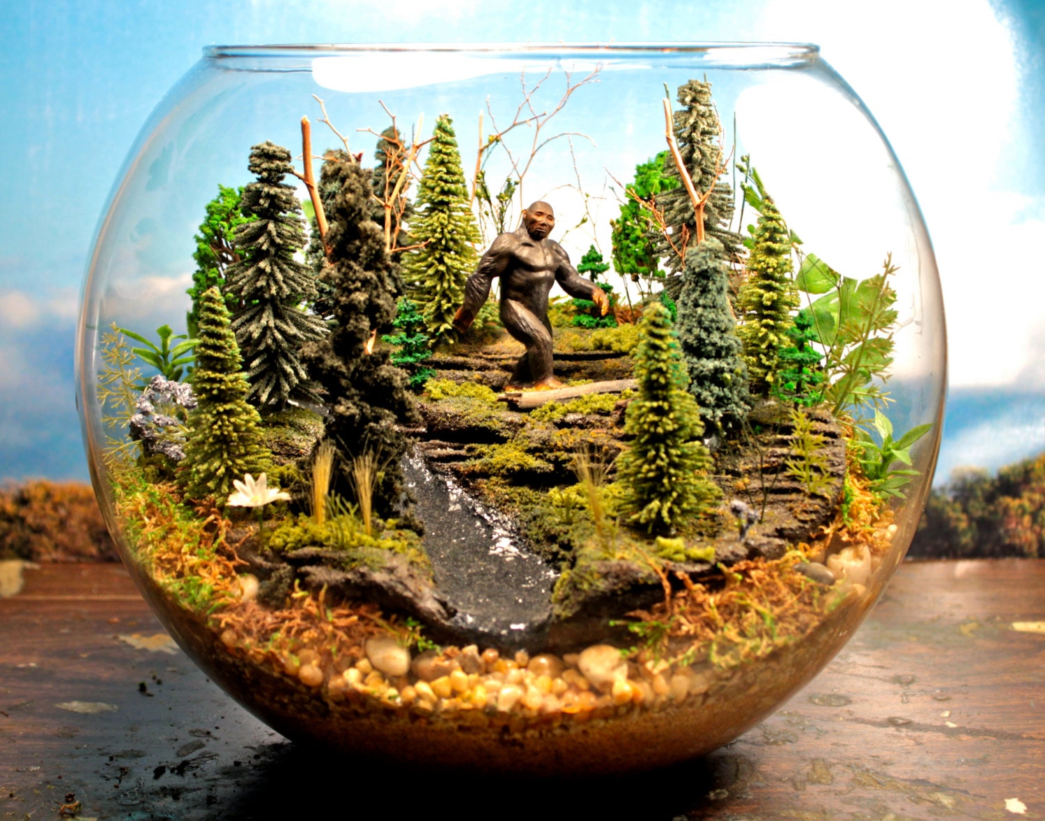 Sasquatch Country - Bigfoot Forest - Deluxe Terrarium / Diorama
