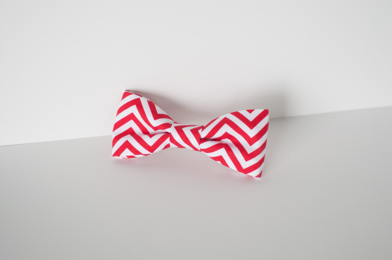 Adult - Red and White Chevron Clip on Bow Tie