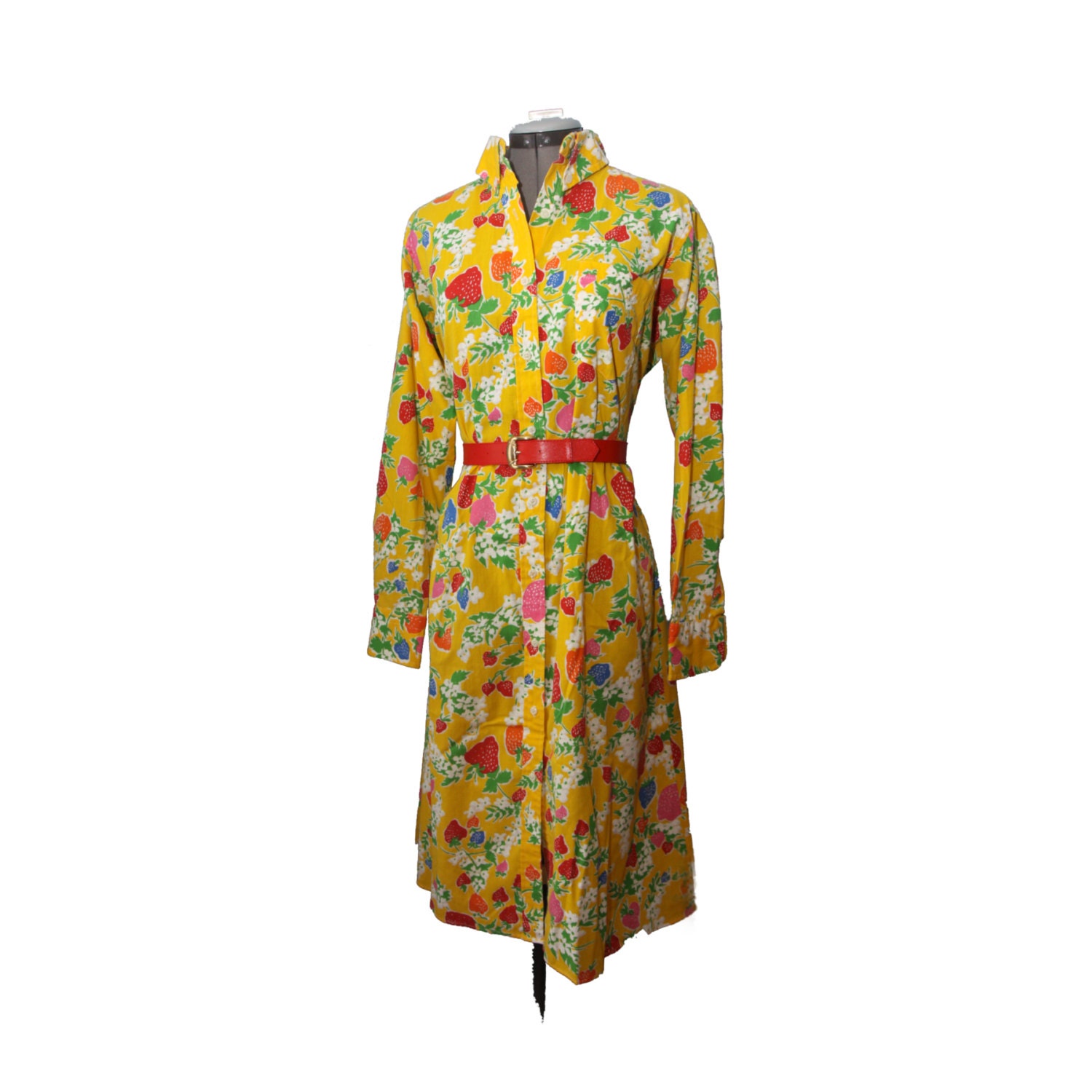 Adorable vintage yellow cotton shirtdress - button front, fruit and flowers, hearts L 10 12 dress