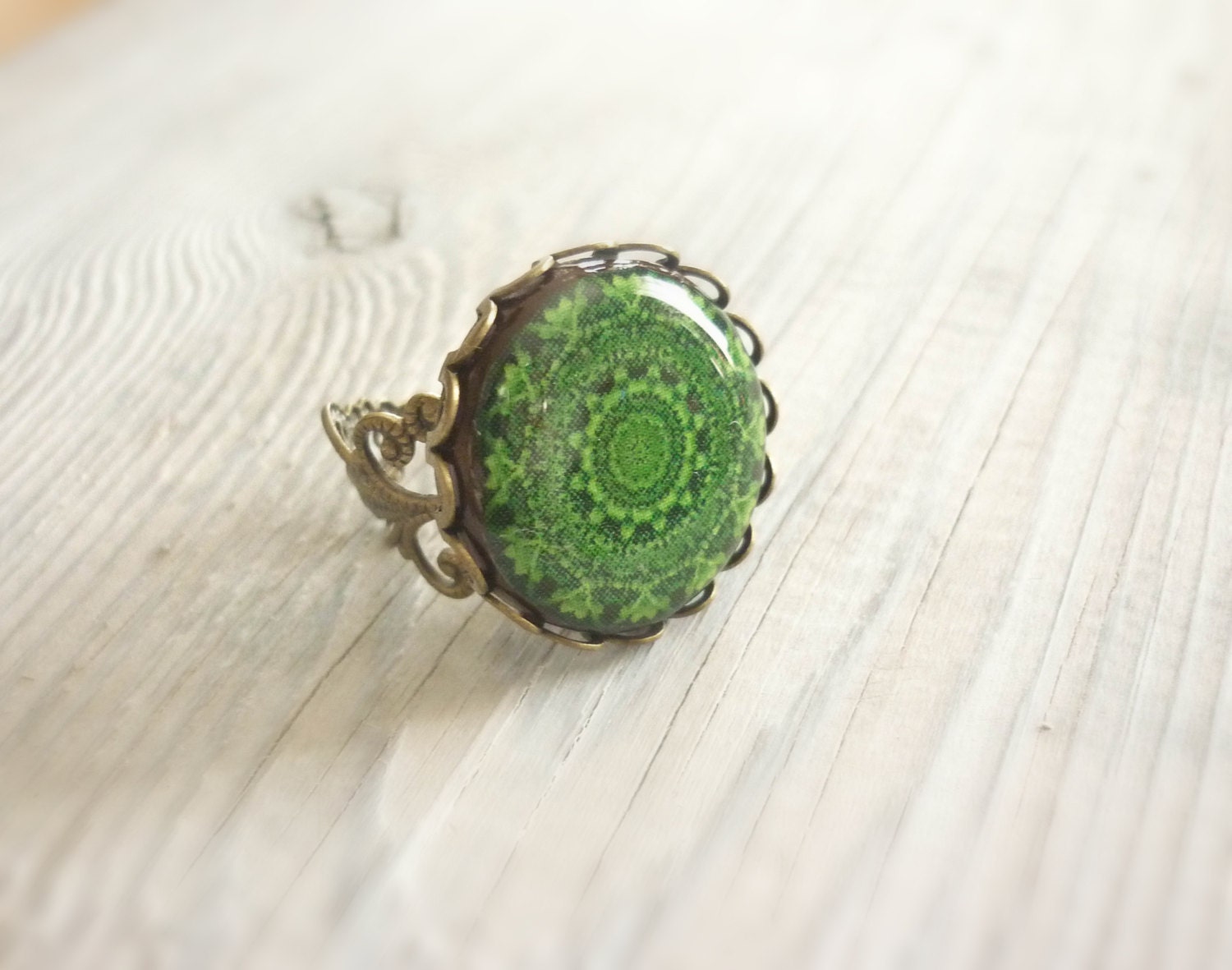 SALE Green kaleidoscope ring, ornament adjusrable ring, gift for her