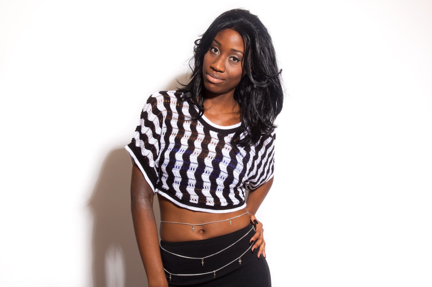 90s striped black & white crop top / knit sweater size SM