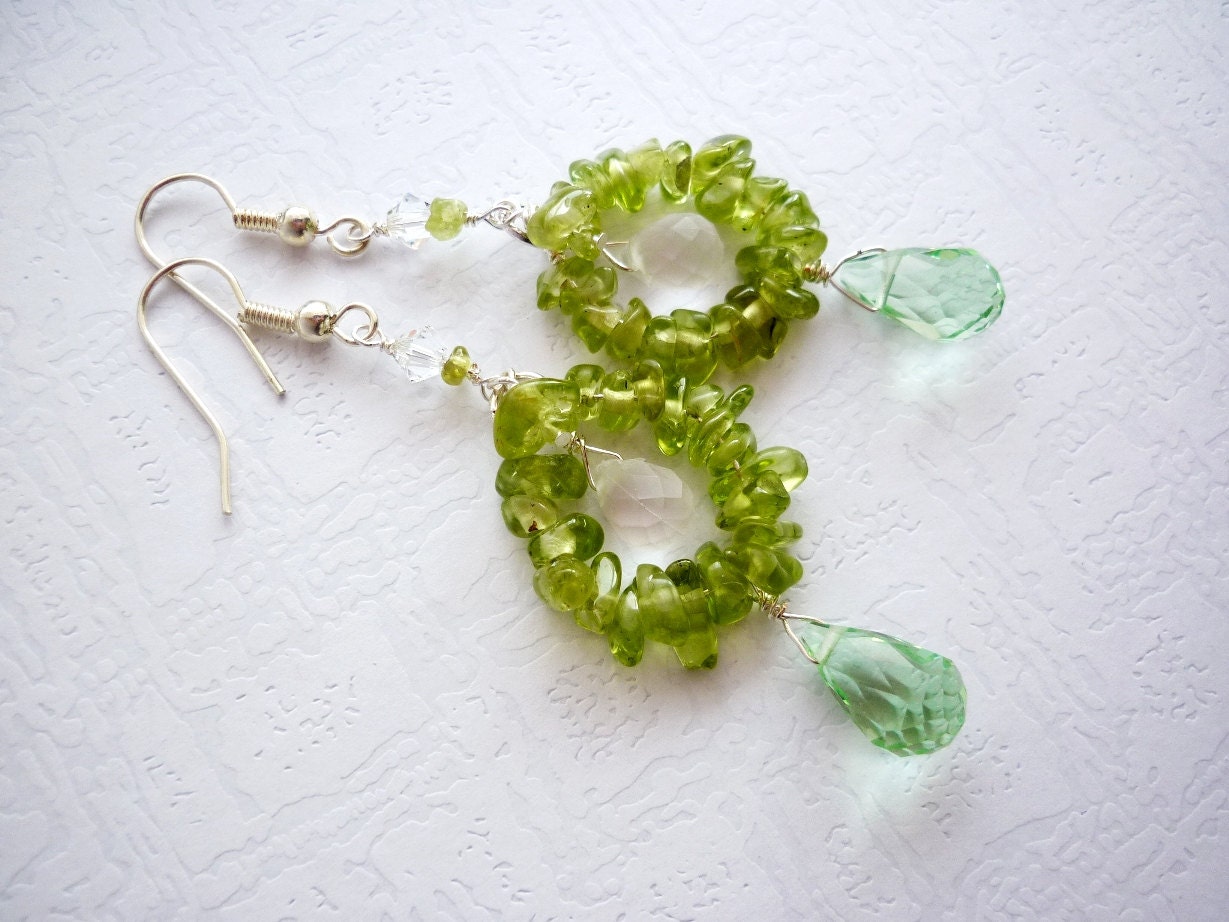 Green Wedding, Peridot Bridesmaid Gift, Maid of Honor Gifts, Chandelier Drop Earrings, Rustic Weddings, Free Shipping to EU, US, CAN