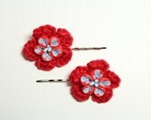 Red crochet hair accessory. Flower bobby pin. Bright floral hair pin.