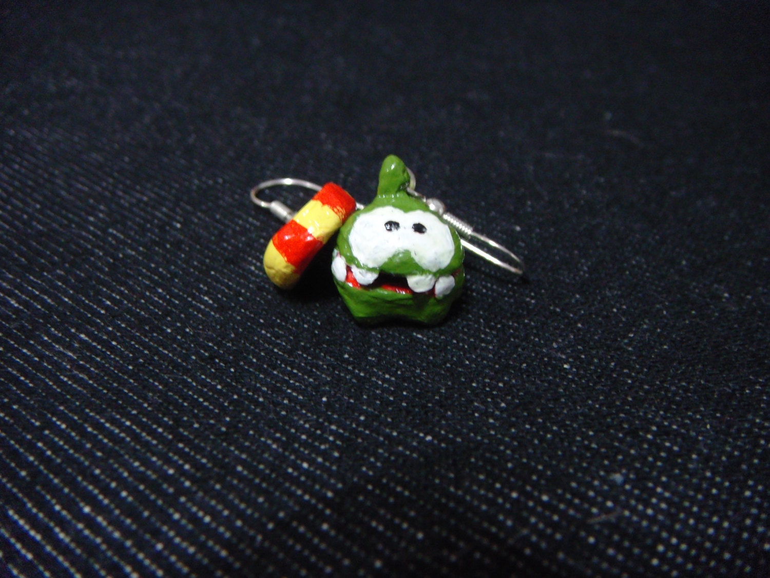 Cut the rope earrings