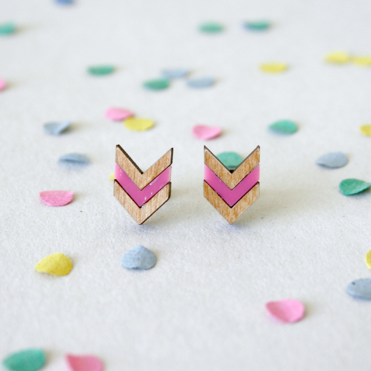 Mini chevron pattern stud earrings bright bubblegum pink acrylic plastic wood - HelloPlasticSun
