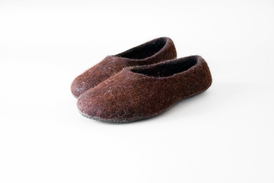 Women house shoes, felted women slippers, Brown, Black, Beige