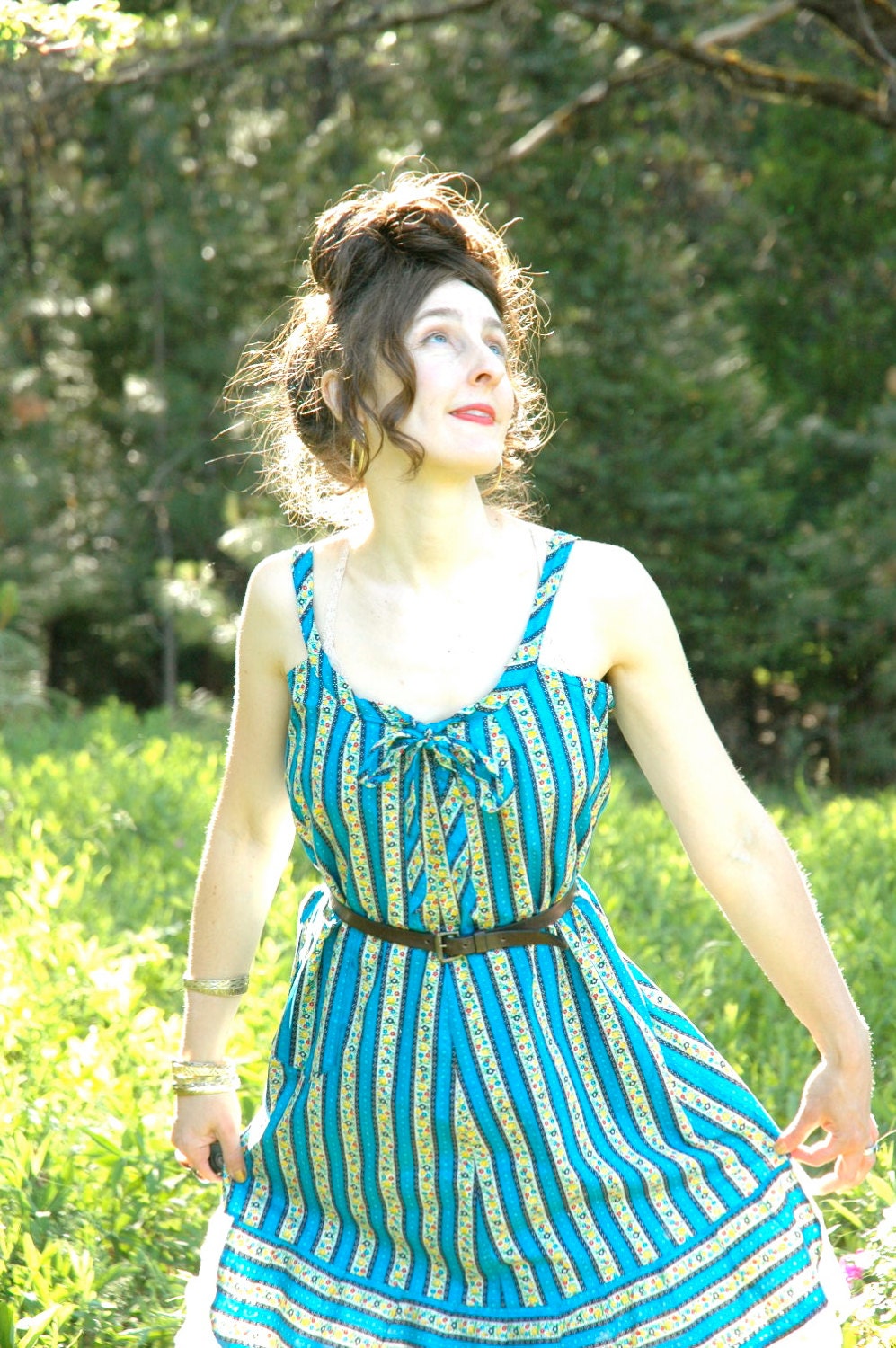 Folk Summer Dress... 1970s Vintage Dress... SUMMER LOVIN (m/l)