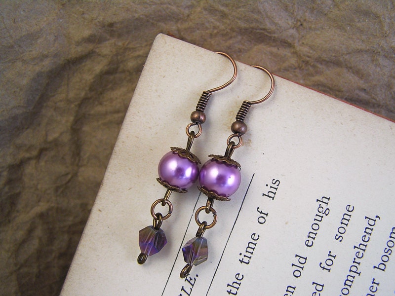 Lavender pearl dangle earrings. Glass pearl & purple crystal bead. Vintage style handmade jewelry