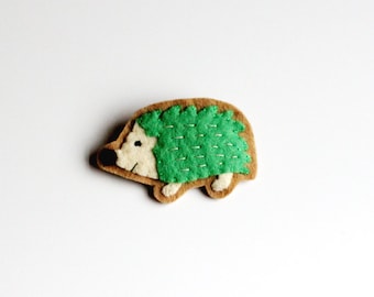 Green Hedgehog Brooch, Animal Brooch, felt pin