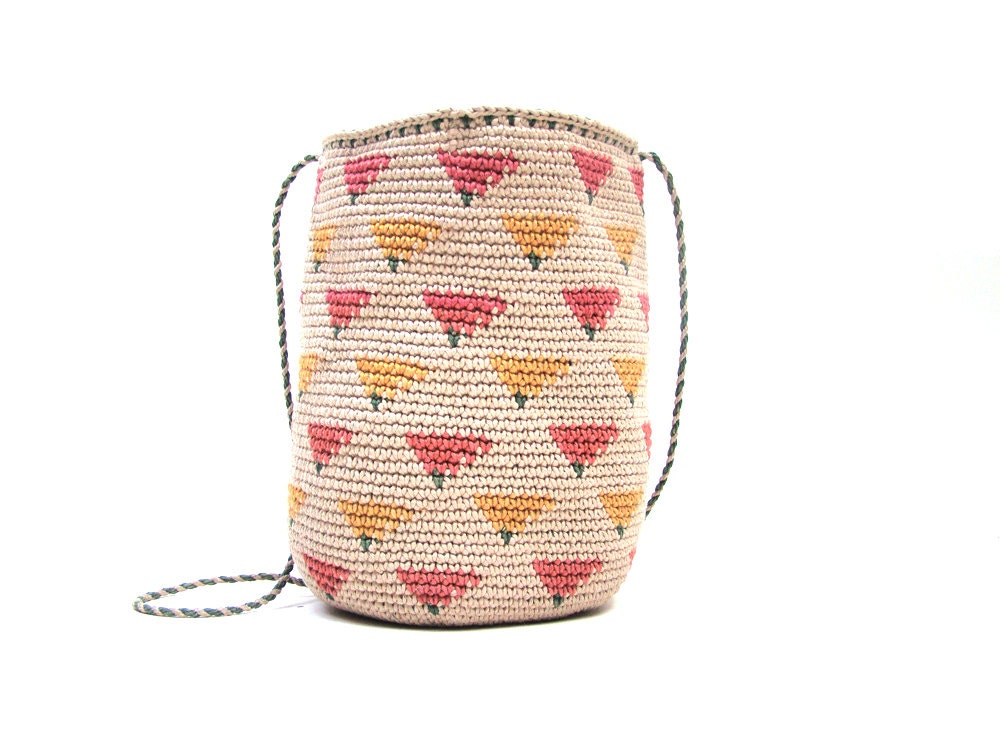 Vintage Creme Pastels Woven Geometric Bucket Purse // Small