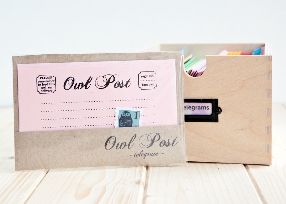 Owl Post Stationery - One Gocco Printed Flat Note and Envelope - celestefrittata