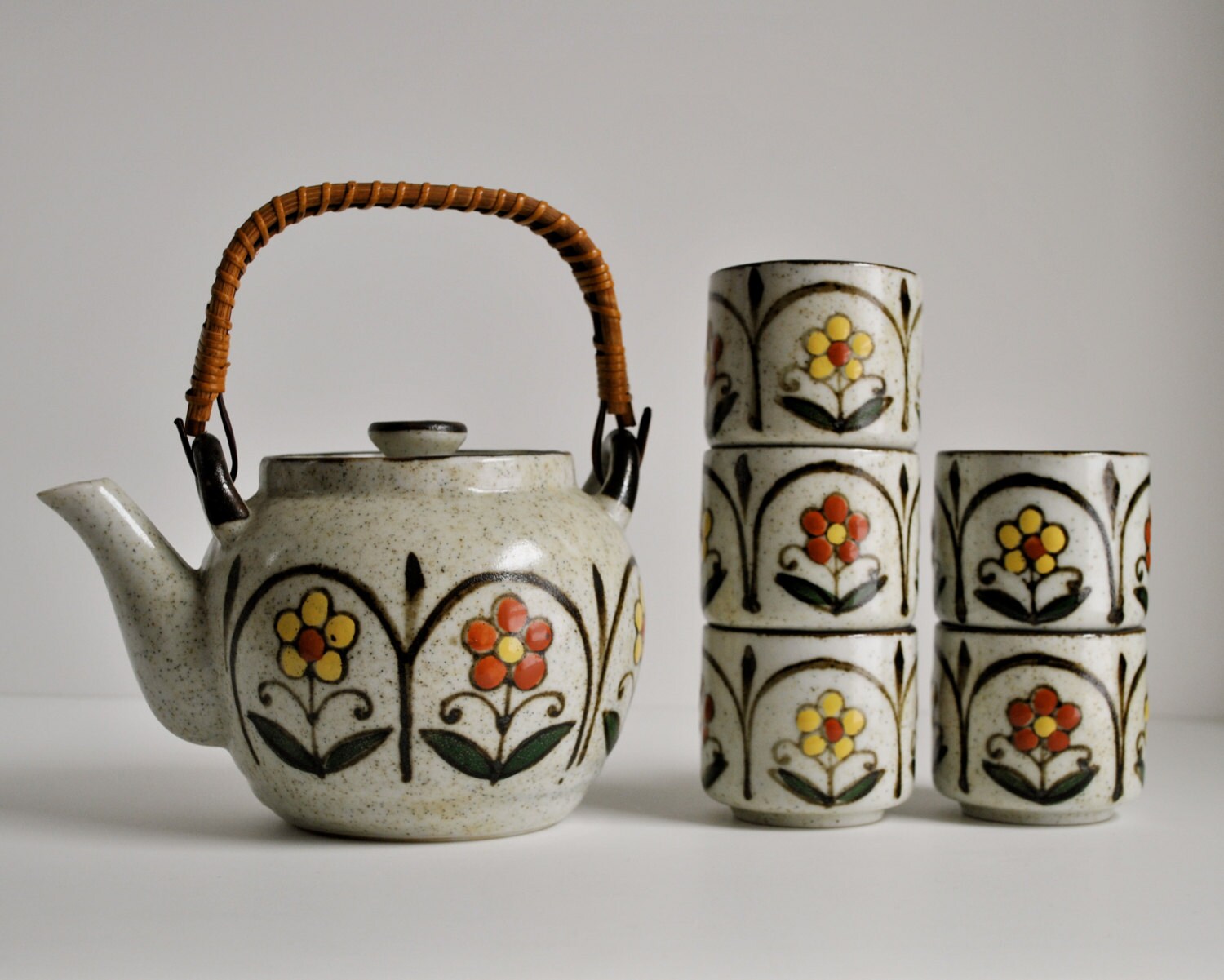 otagiri teapot tea set japanese stoneware ceramic tea cups 1970s made in japan daisy floral mod