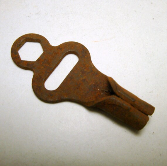 Vintage Metal Roller Skate Key..1950s Rusty by VintageStarrBeads
