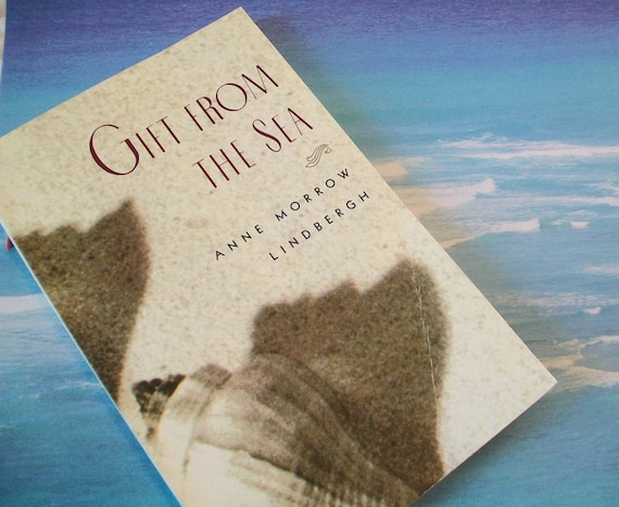 Gift from the Sea ~ ANNE MORROW LINDBERGH (34th Printing/October 1963) Gift from the Sea ~ ANNE MORROW LINDBERGH (34th Printing/October 1963)