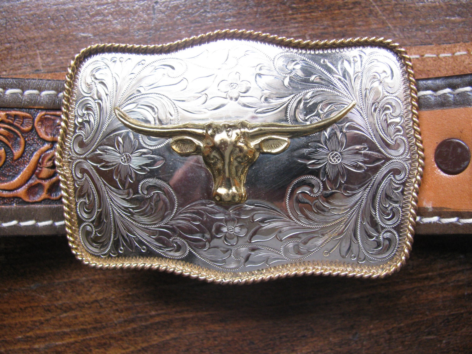 Montana Silversmiths, Wells Fargo, Agate Cowboy Belt Buckles - victoriansentiments